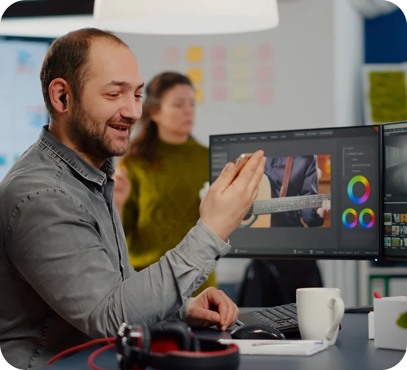 Digital agency designer managing multiple client projects in Suave CRM